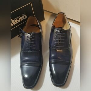 Men's dress shoes